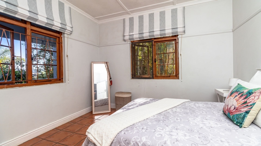 7 Bedroom Property for Sale in Paradise Western Cape